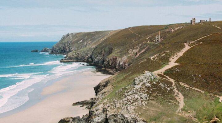 alquilar un minibus para ir a la playa en Asturias